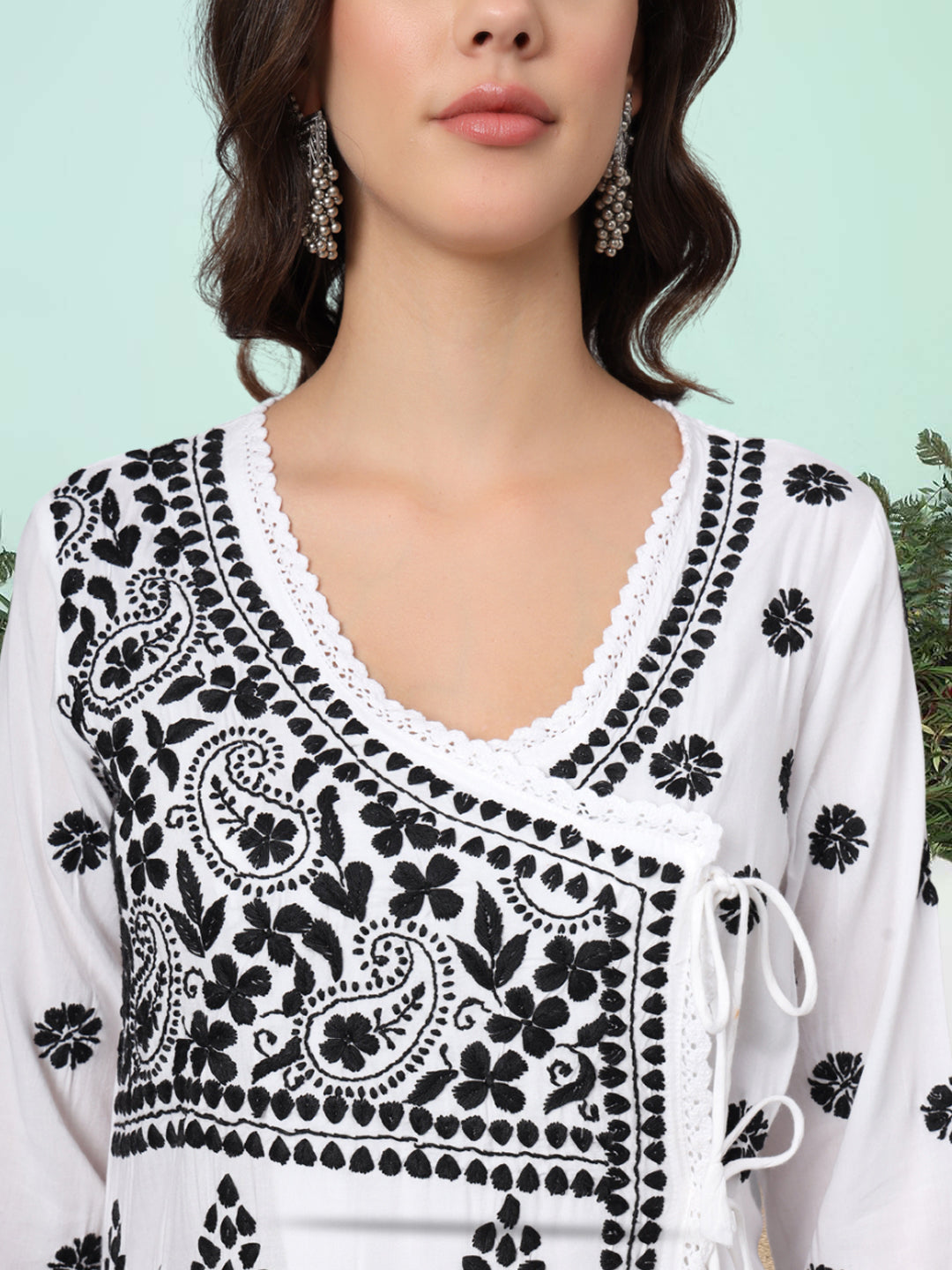 Women Hand Embroidered Chikankari Rayon Kurta-AL3890 Whiteandblack
