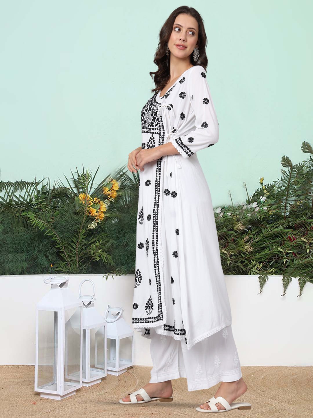 Women Hand Embroidered Chikankari Rayon Kurta-AL3890 Whiteandblack