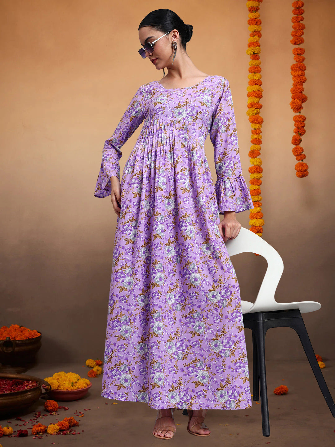 Women Green Floral Printed Cotton Jalabiya with Flared Sleeves & Round Neckline-AL4045 Lavender