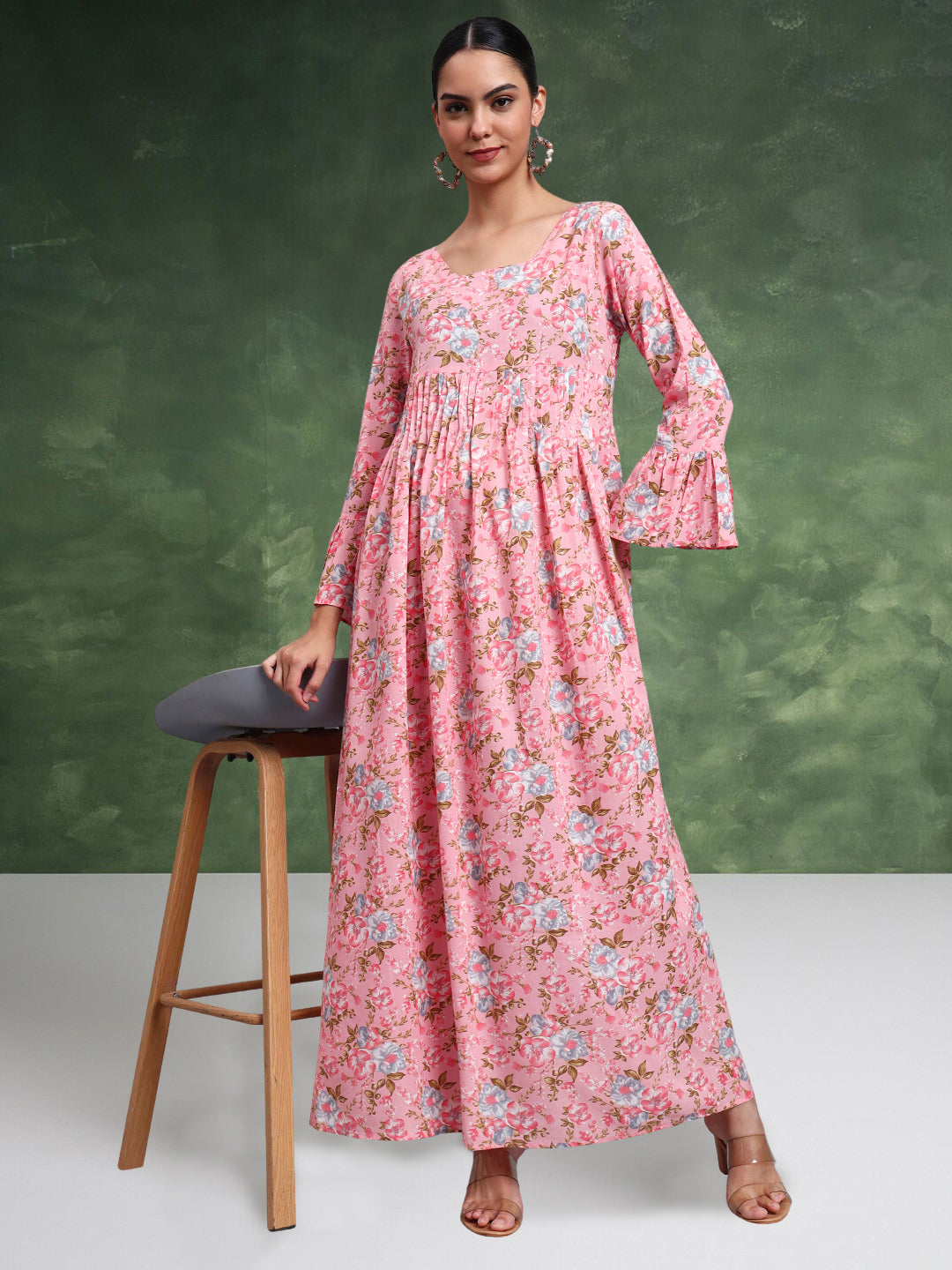 Women Green Floral Printed Cotton Jalabiya with Flared Sleeves & Round Neckline-AL4045 Peach