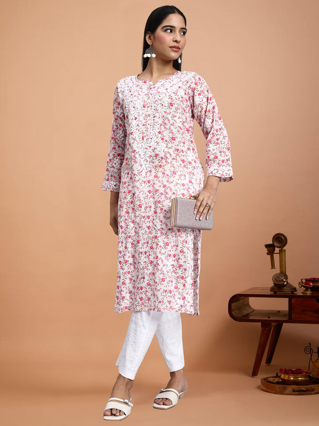 Hand Embroidered Chikankari Cotton Kurta-AL4105 Pink