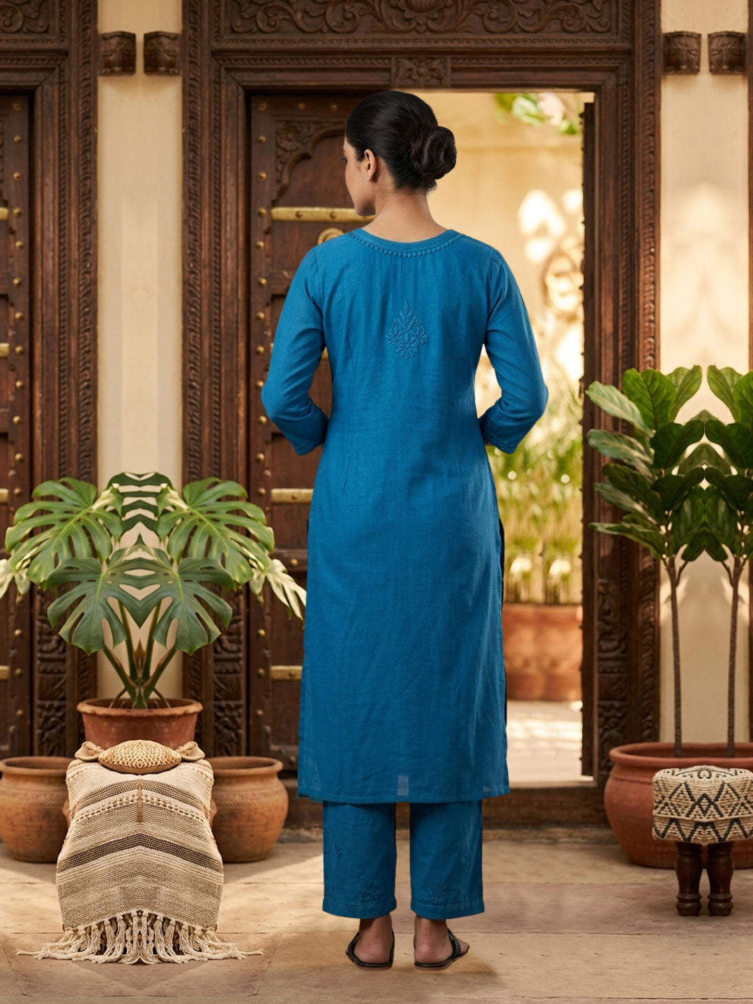 Women Hand Embroidered Chikankari Muslin Kurta Set-AL4115KS