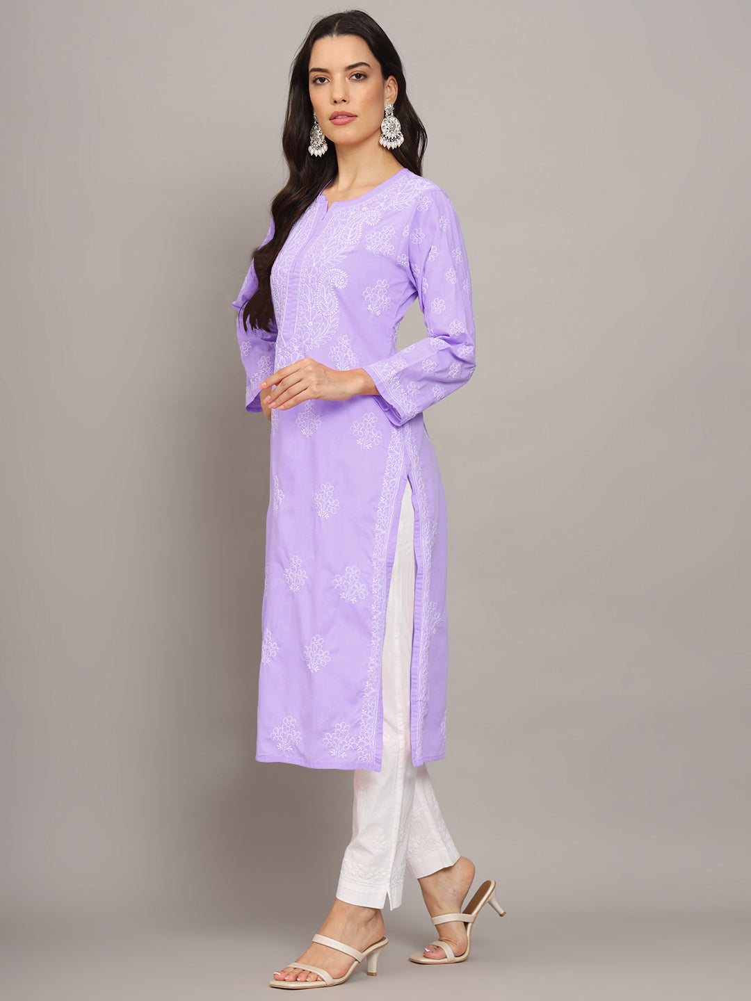 Women Hand Embroidered Chikankari Cotton Kurta-AL4043 Lavender