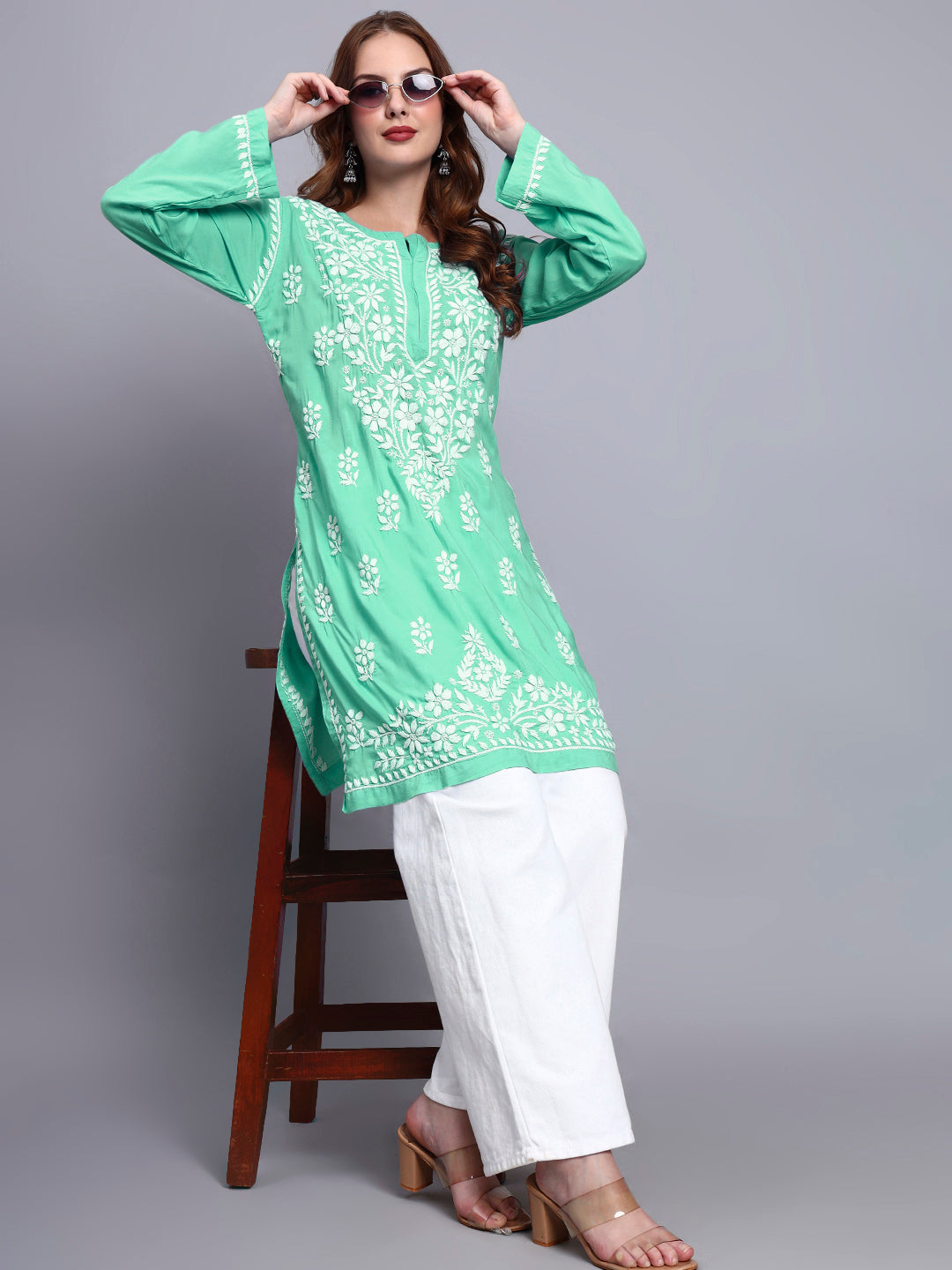 Women Hand Embroidered Chikankari Modal Kurti -AL3702 Lightgreen