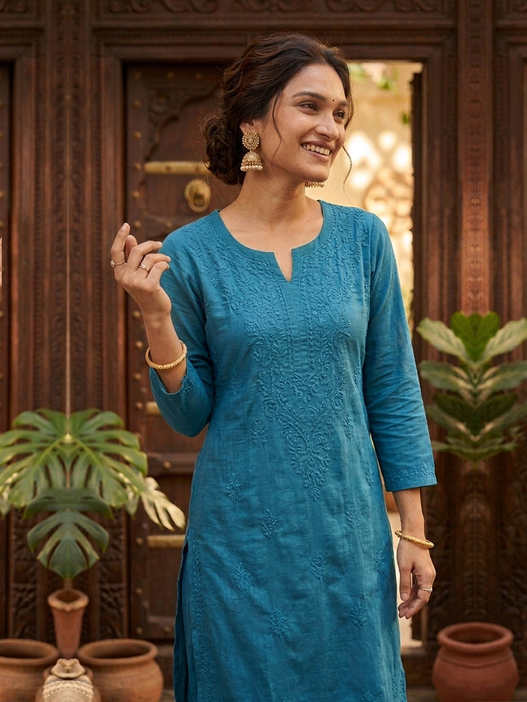 Women Hand Embroidered Chikankari Muslin Kurta Set-AL4115KS