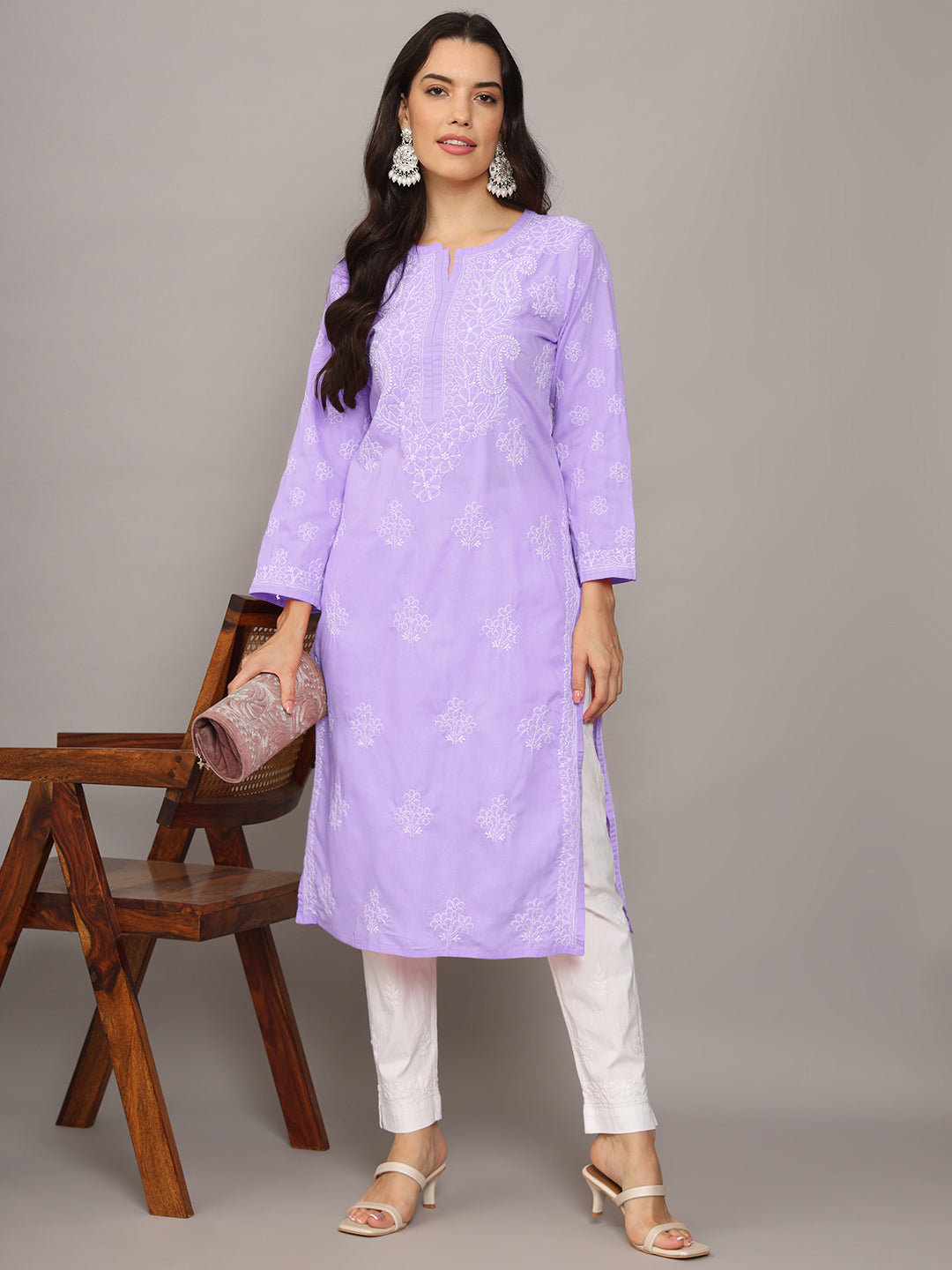 Women Hand Embroidered Chikankari Cotton Kurta-AL4043 Lavender