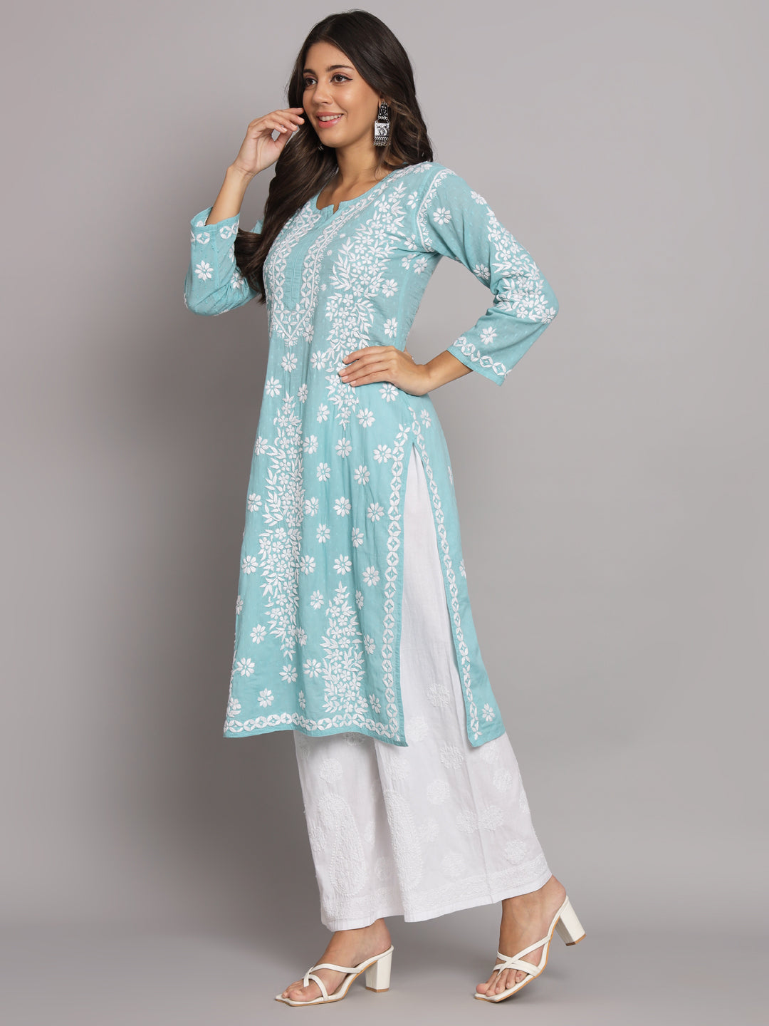 Women Hand Embroidered Chikankari Cotton Straight Kurta-AL3679 Green
