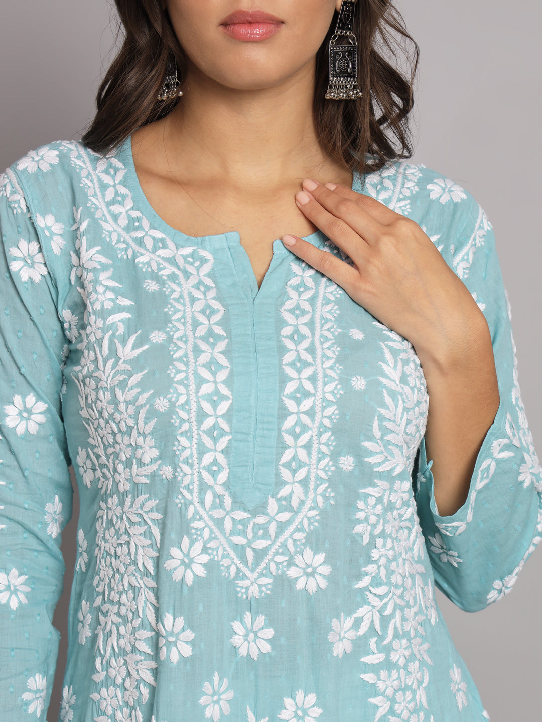 Women Hand Embroidered Chikankari Cotton Straight Kurta-AL3679 Green