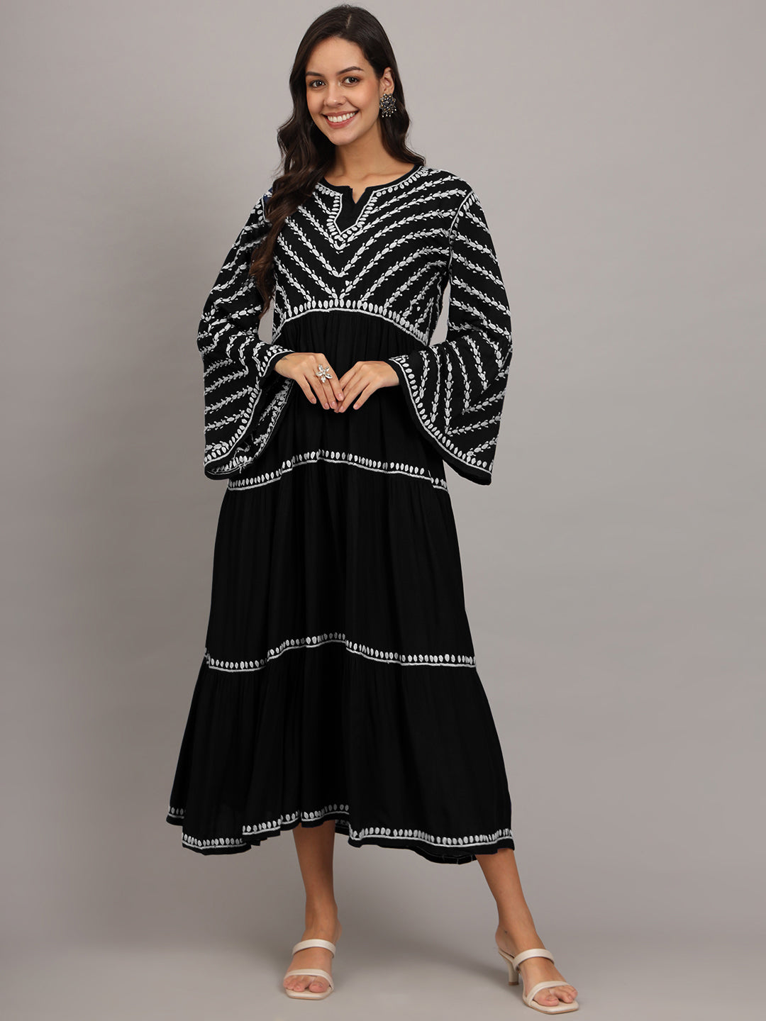 Hand Embroidered Chikankari Modal Jalabiya-AL4015 Black