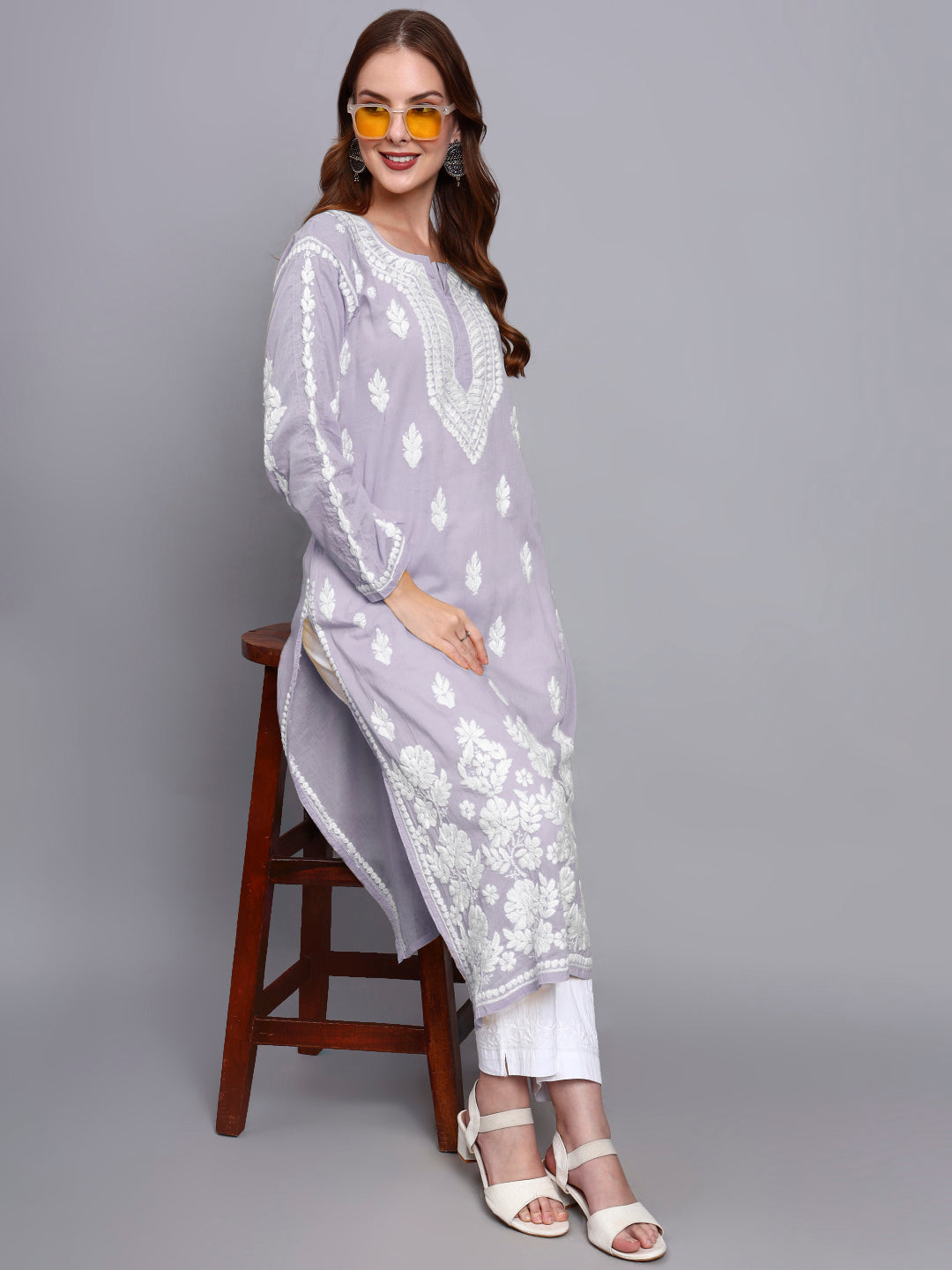 Women Hand Embroidered Chikankari Mulmul Kurti -AL3723 Mauve