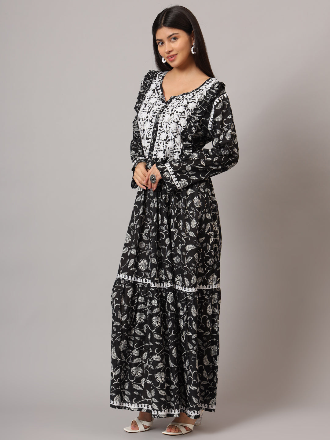 Hand Embroidered Chikankari A-Line Gathering Pattern Mulmul Cotton Jalabiya-AL3941 Black