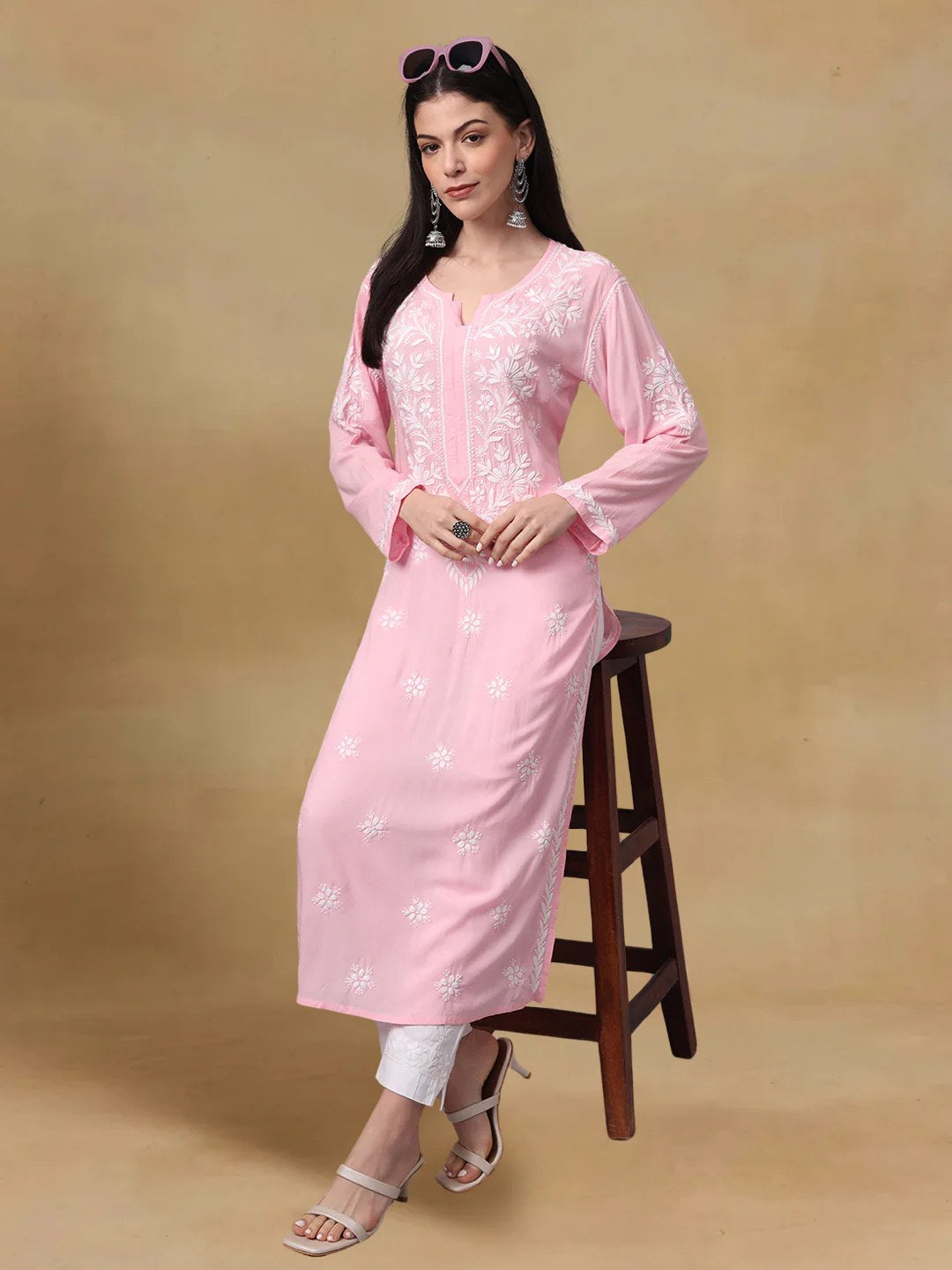 Women Hand Embroidered Chikankari Modal Kurta-AL4059 Pink