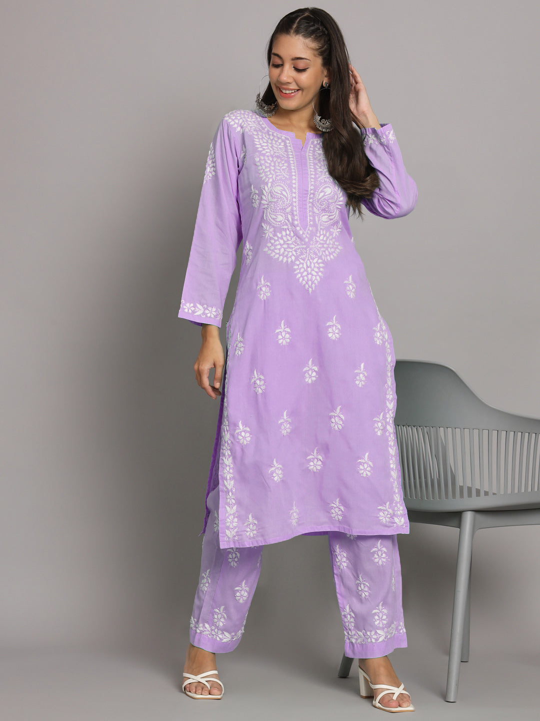 Women Hand Embroidered Chikankari Cotton Kurta Set-AL3674KS Lavender