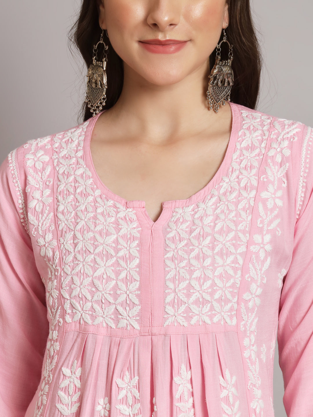 Women Hand Embroidered Chikankari Rayon Kurta-AL3549 Babypink
