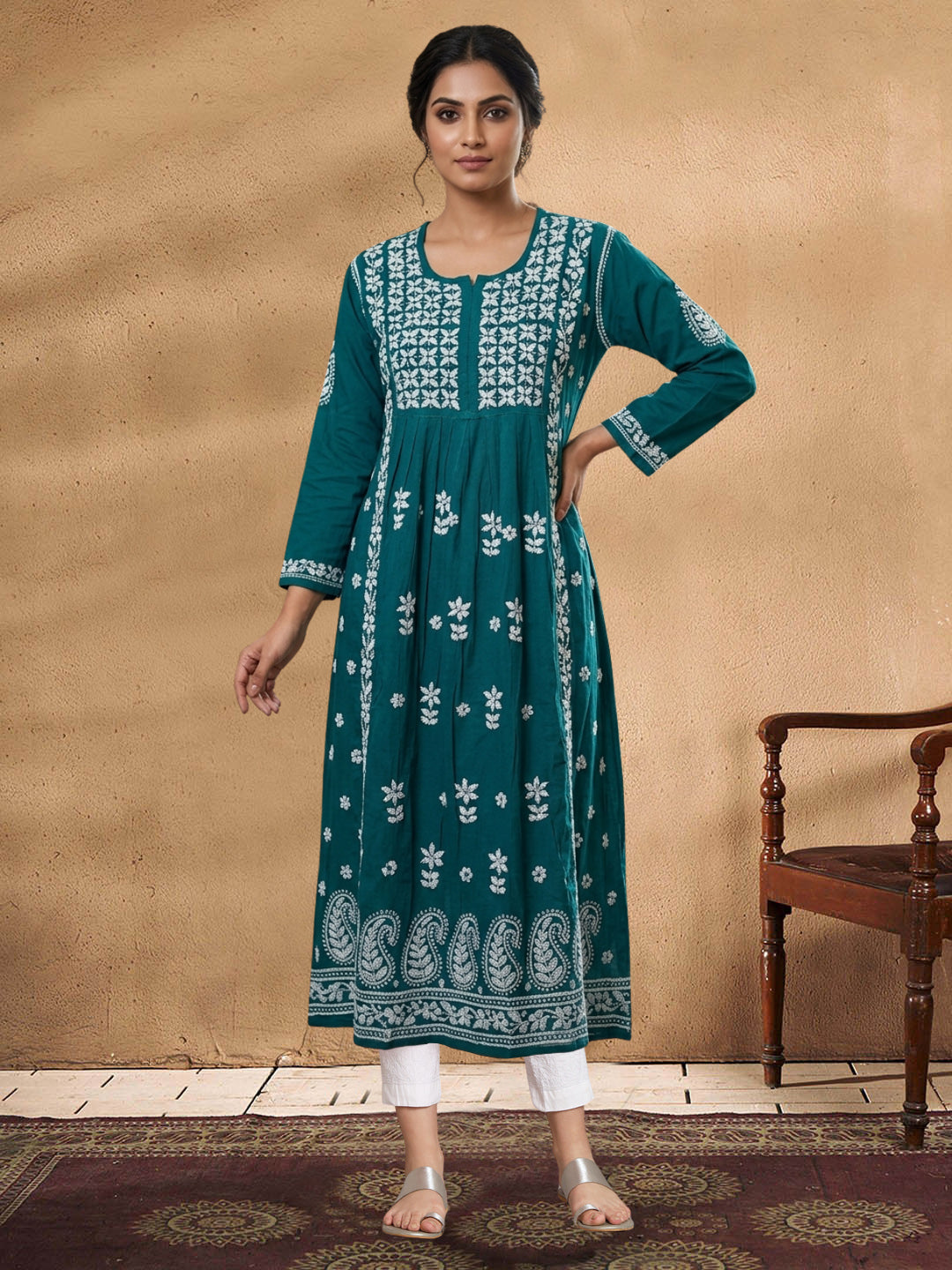 Women Hand Embroidered Chikankari Rayon Kurta-AL3549 Ramagreen