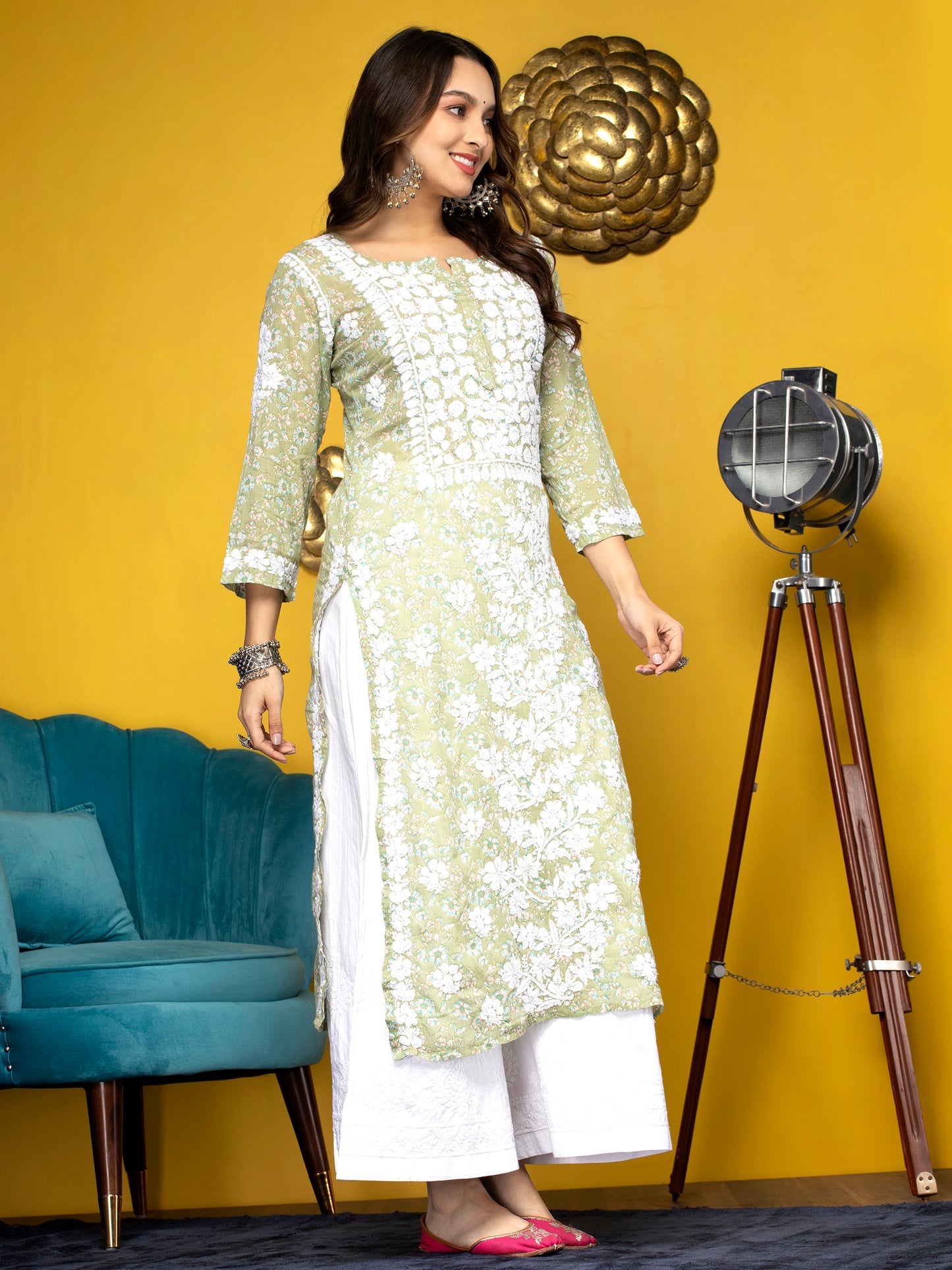 Women Hand Embroidered Chikankari Cotton Kurta-AL3637 Green