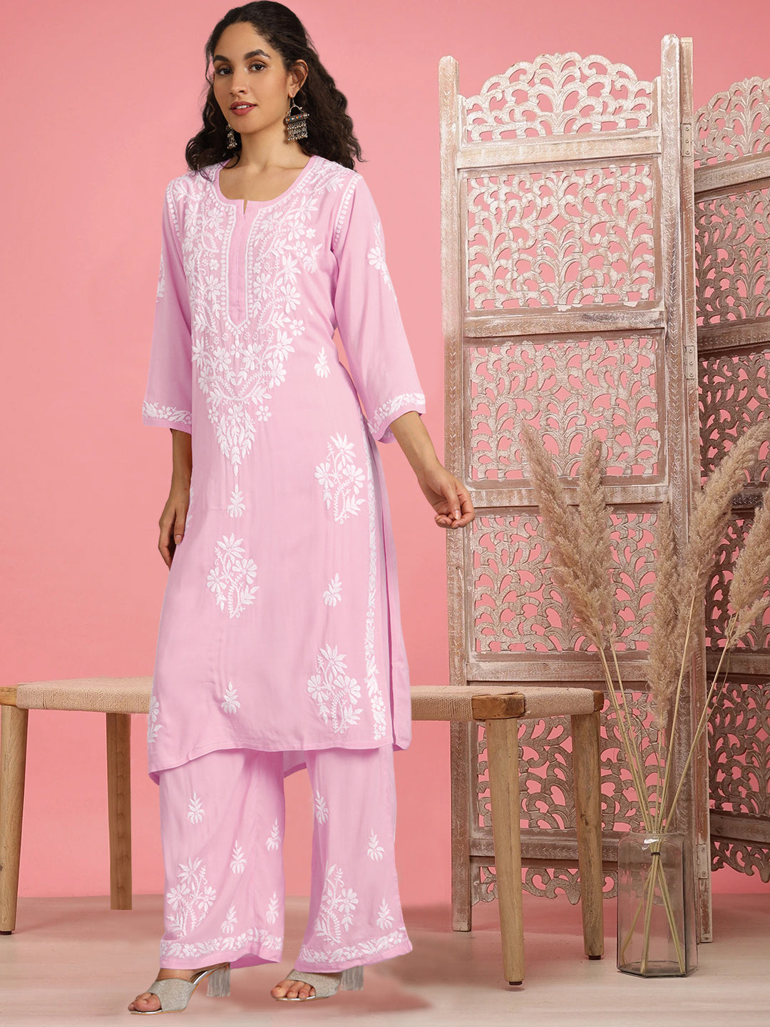 Women Hand Embroidered Chikankari Modal Kurta Set-AL3600KS Pink