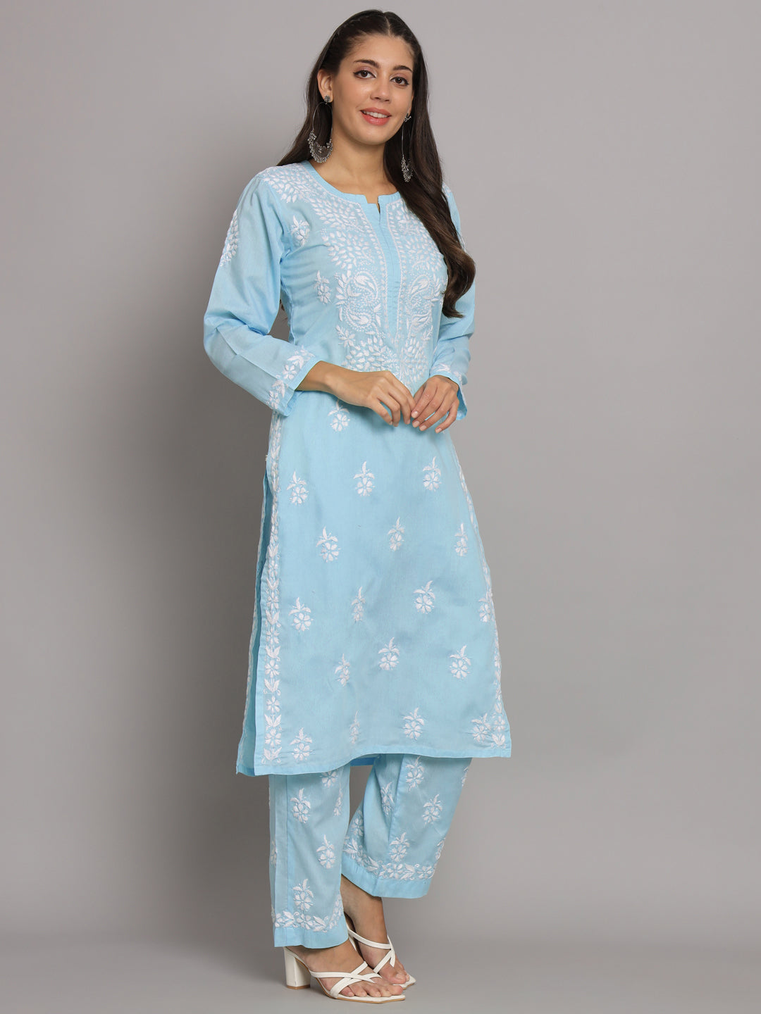 Women Hand Embroidered Chikankari Cotton Kurta Set-AL3674KS Blue