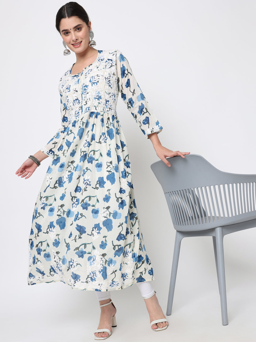 Women Hand Embroidered Chikankari Cotton Kurta-AL3580 Navy