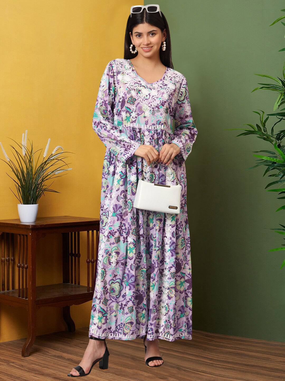 Hand Embroidered Lucknowi Chikankari Printed Mulmul Cotton Jalabiya-AL3936 Mauve & Blue