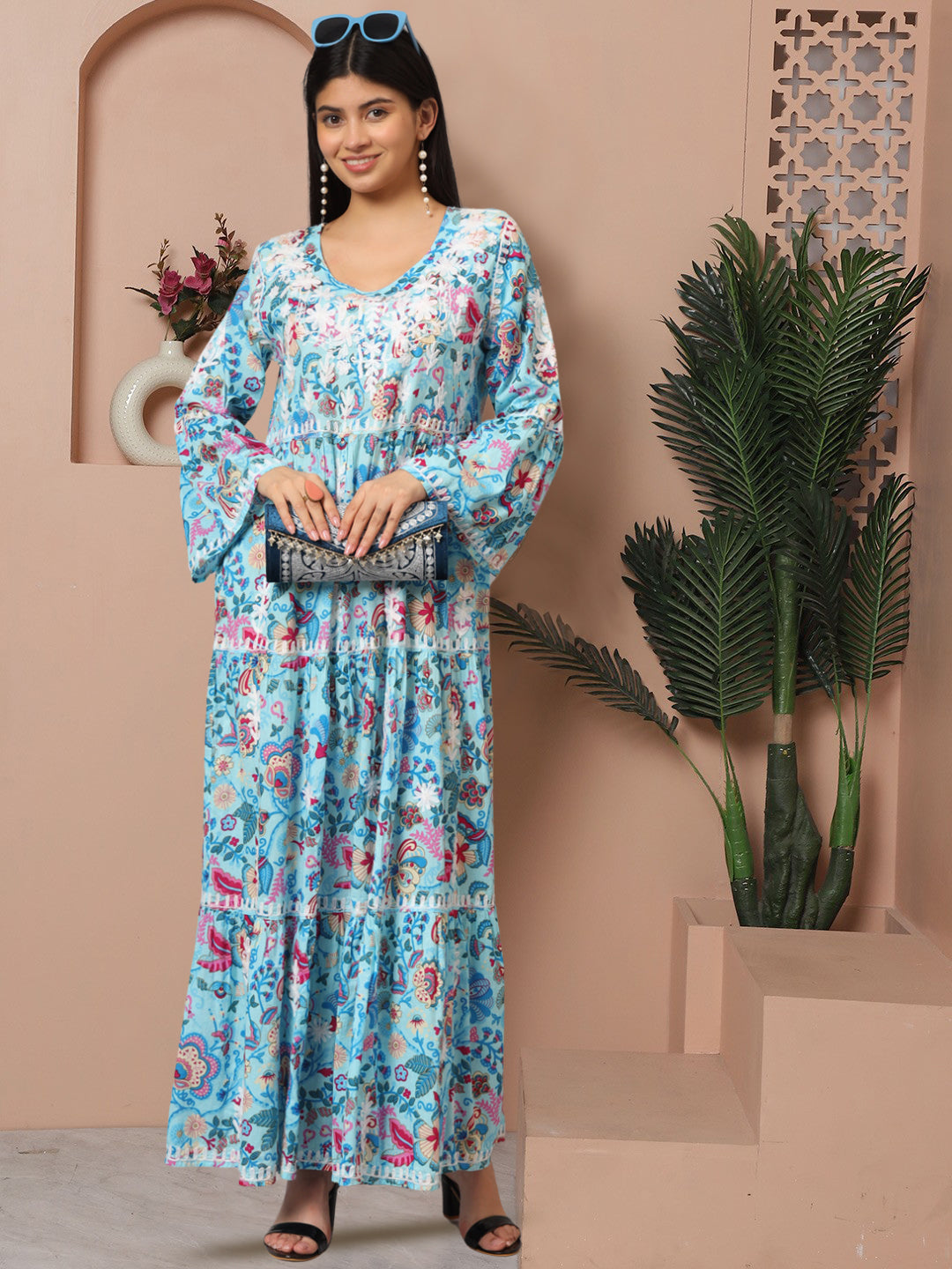 Hand Embroidered Chikankari A-Line Gathering Pattern Mulmul Cotton Jalabiya-AL3673 Blue & Pink