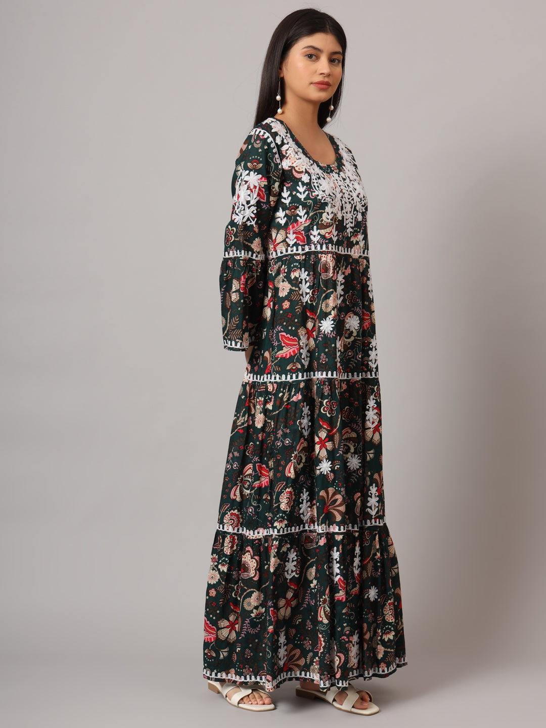 Hand Embroidered Chikankari A-Line Gathering Pattern Mulmul Cotton Jalabiya-AL3673 Green & Beige