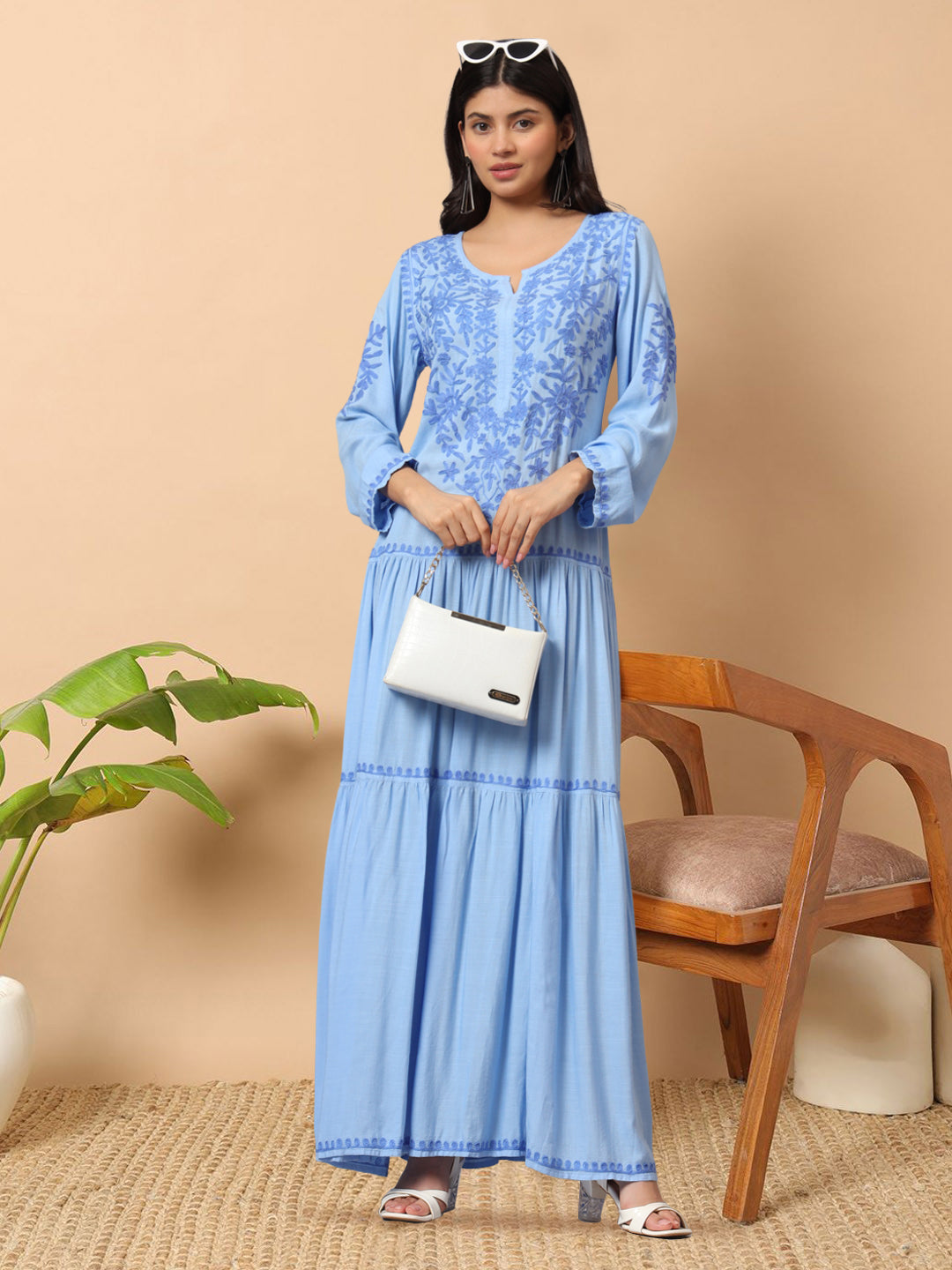 Hand Embroidered Lucknowi Chikankari Cotton Jalabiya-AL3942 Denimblue