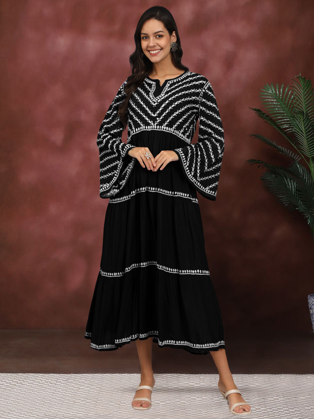 Hand Embroidered Chikankari Modal Jalabiya-AL4015 Black