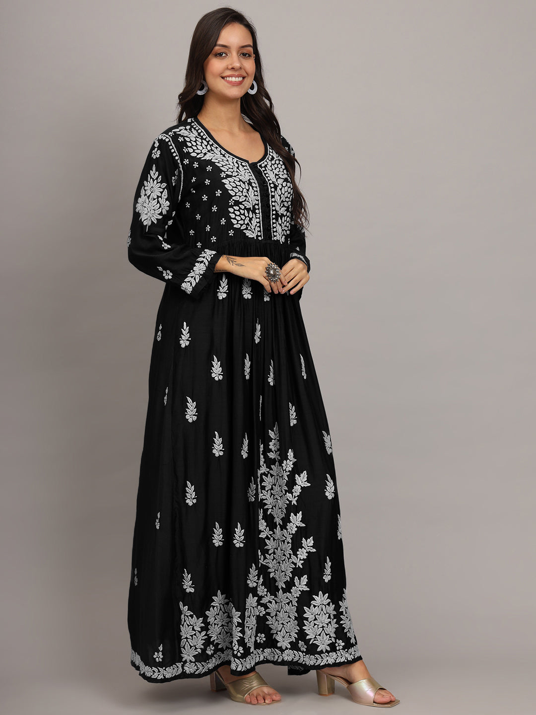 Hand Embroidered Chikankari Muslin Jalabiya-AL4017 Black
