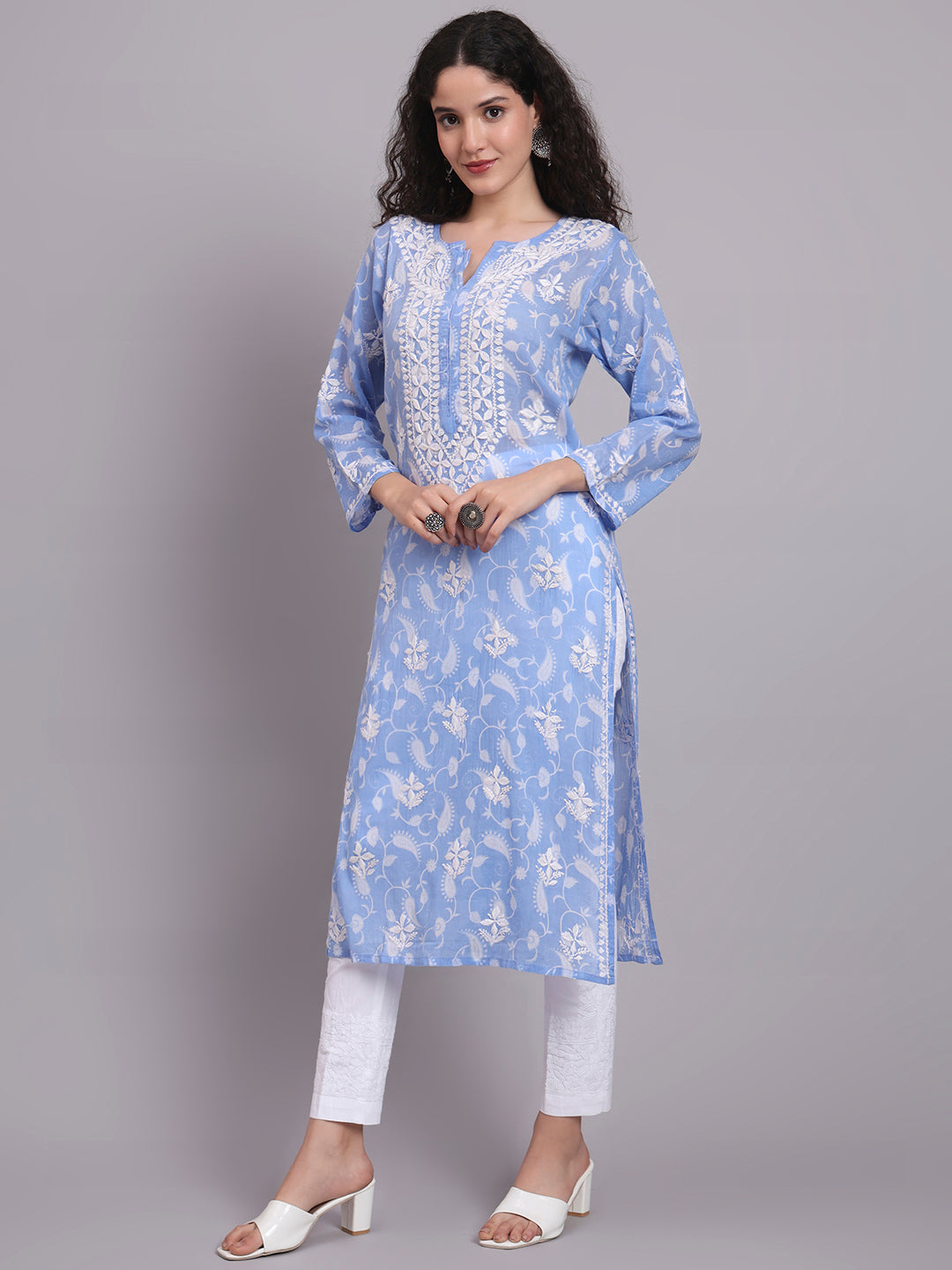 Women Hand Embroidered Chikankari Mul Printed Cotton Kurta-AL4072 Blue