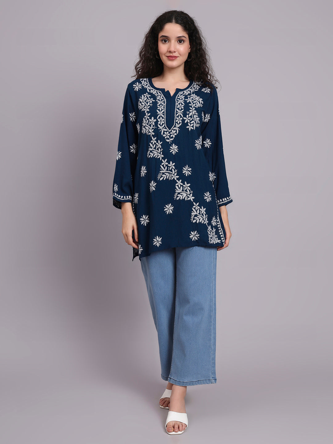 Women Hand Embroidered Chikankari Rayon Kurti-AL4071 Black