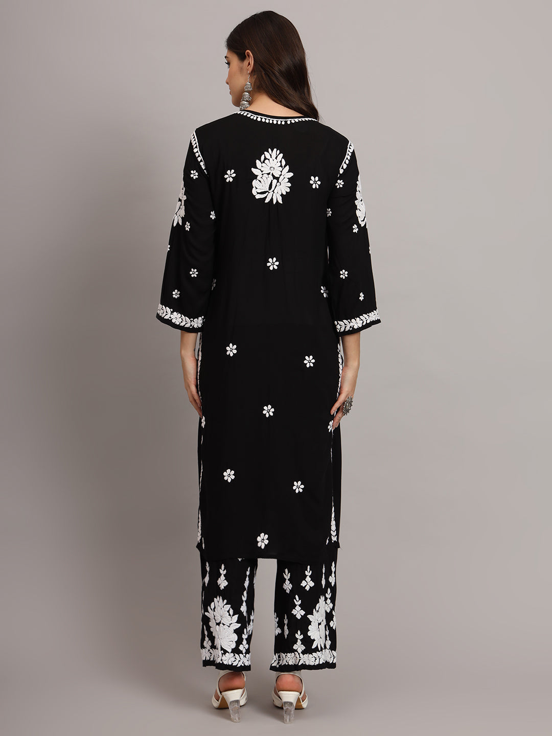 Women Hand Embroidered Chikankari Modal Kurta set-AL4049KS Peach