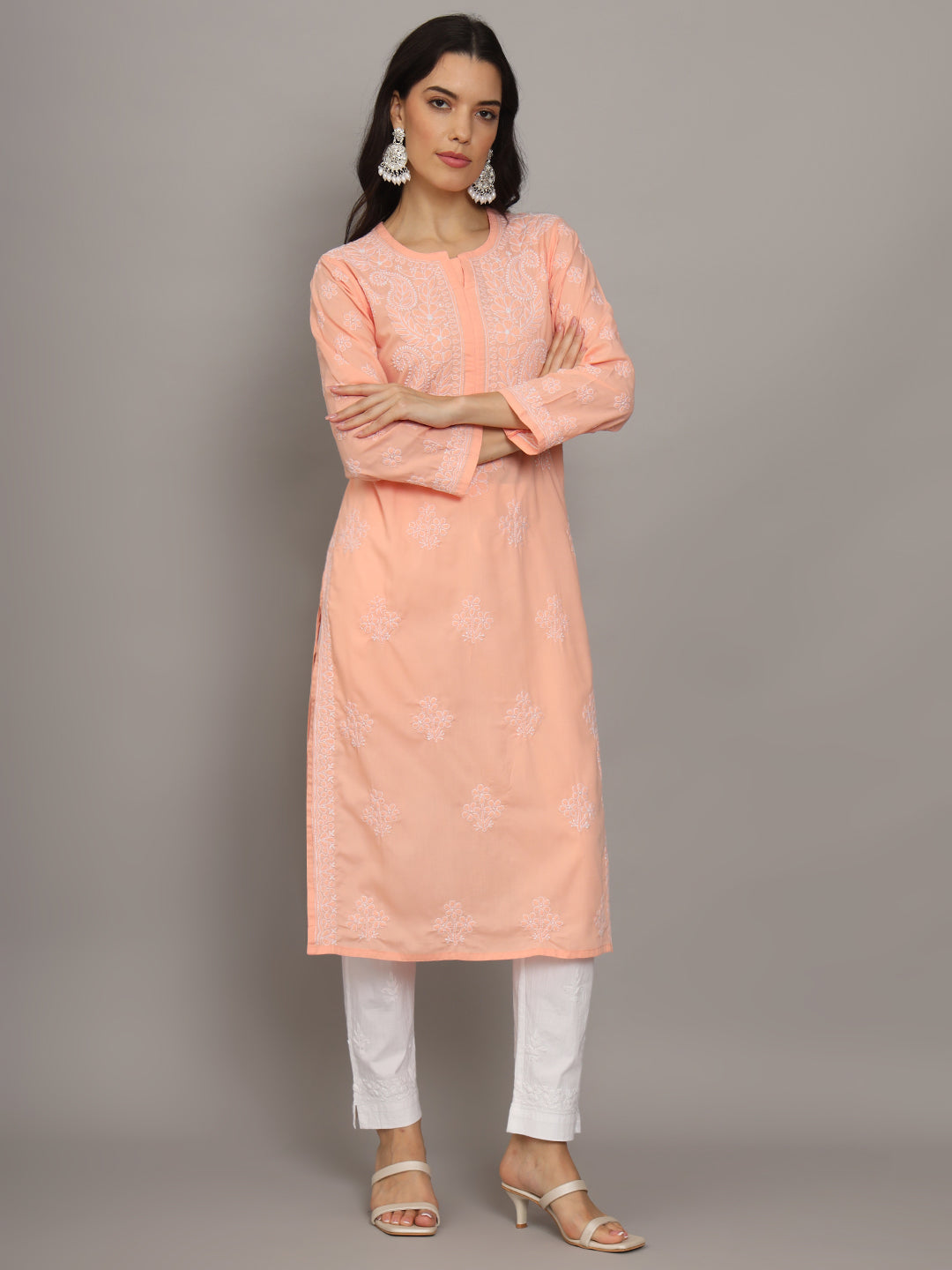 Women Hand Embroidered Chikankari Cotton Kurta-AL4043 Lavender