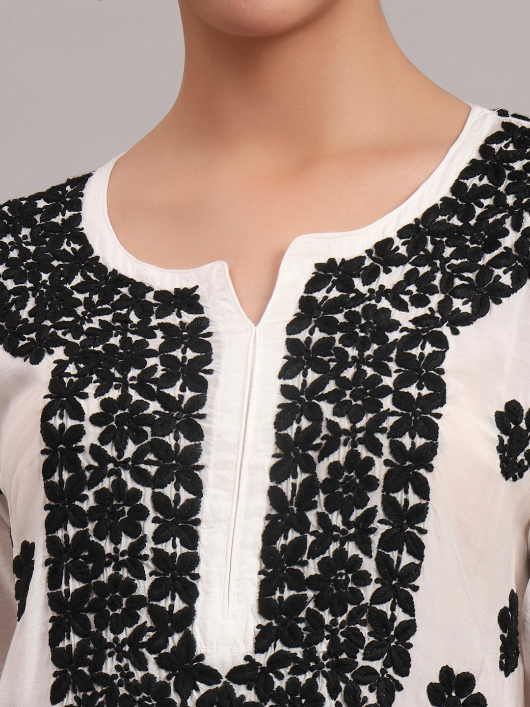 Women Hand Embroidered Chikankari Muslin Kurta Set-AL4079KS