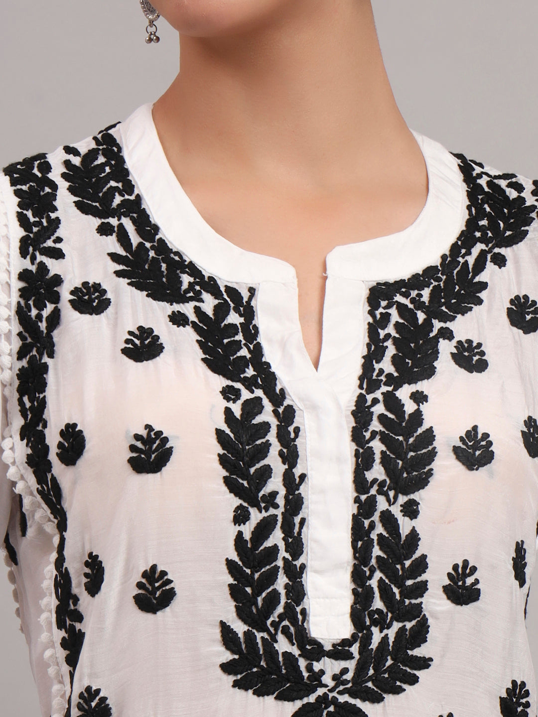 Women Hand Embroidered Chikankari Muslin Kurta Set-AL4080KS