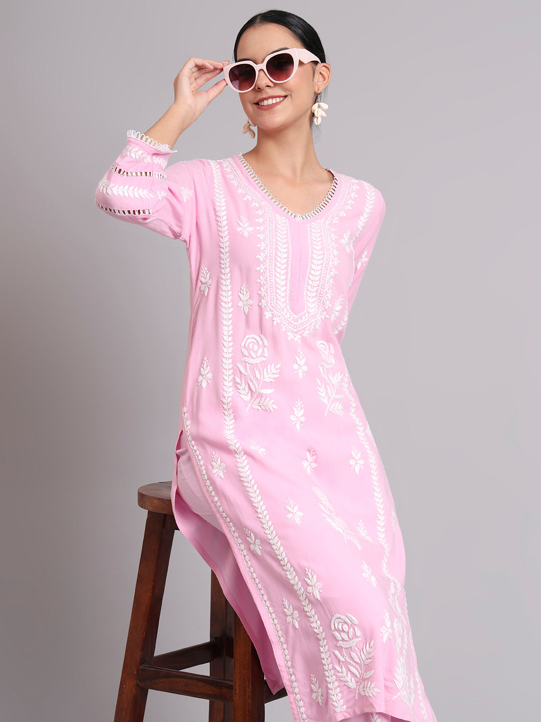 Women Hand Embroidered Lucknowi Chikankari Rayon Kurta Set-AL4078KS Pink