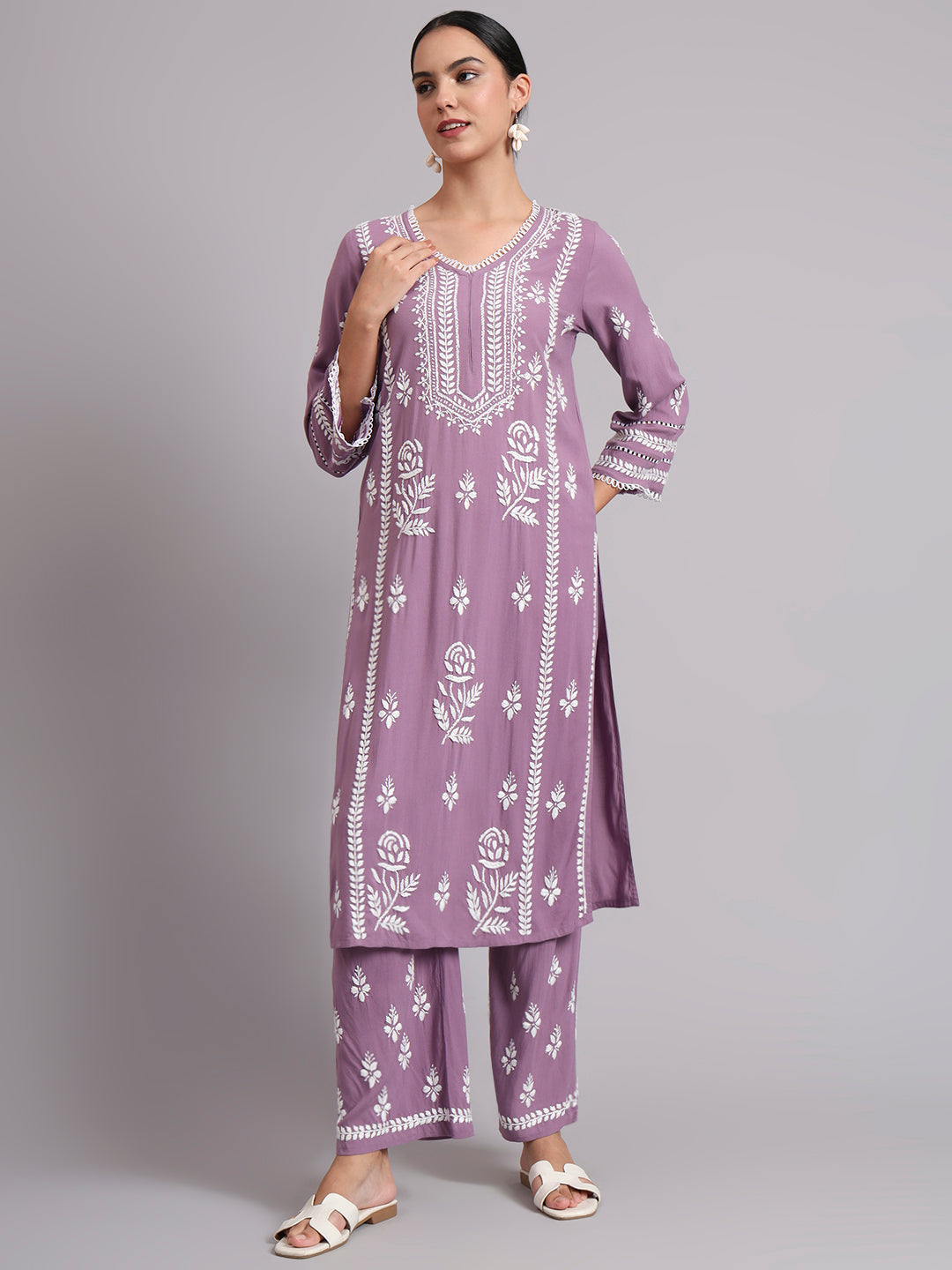 Women Hand Embroidered Lucknowi Chikankari Rayon Kurta Set-AL4078KS Mauve