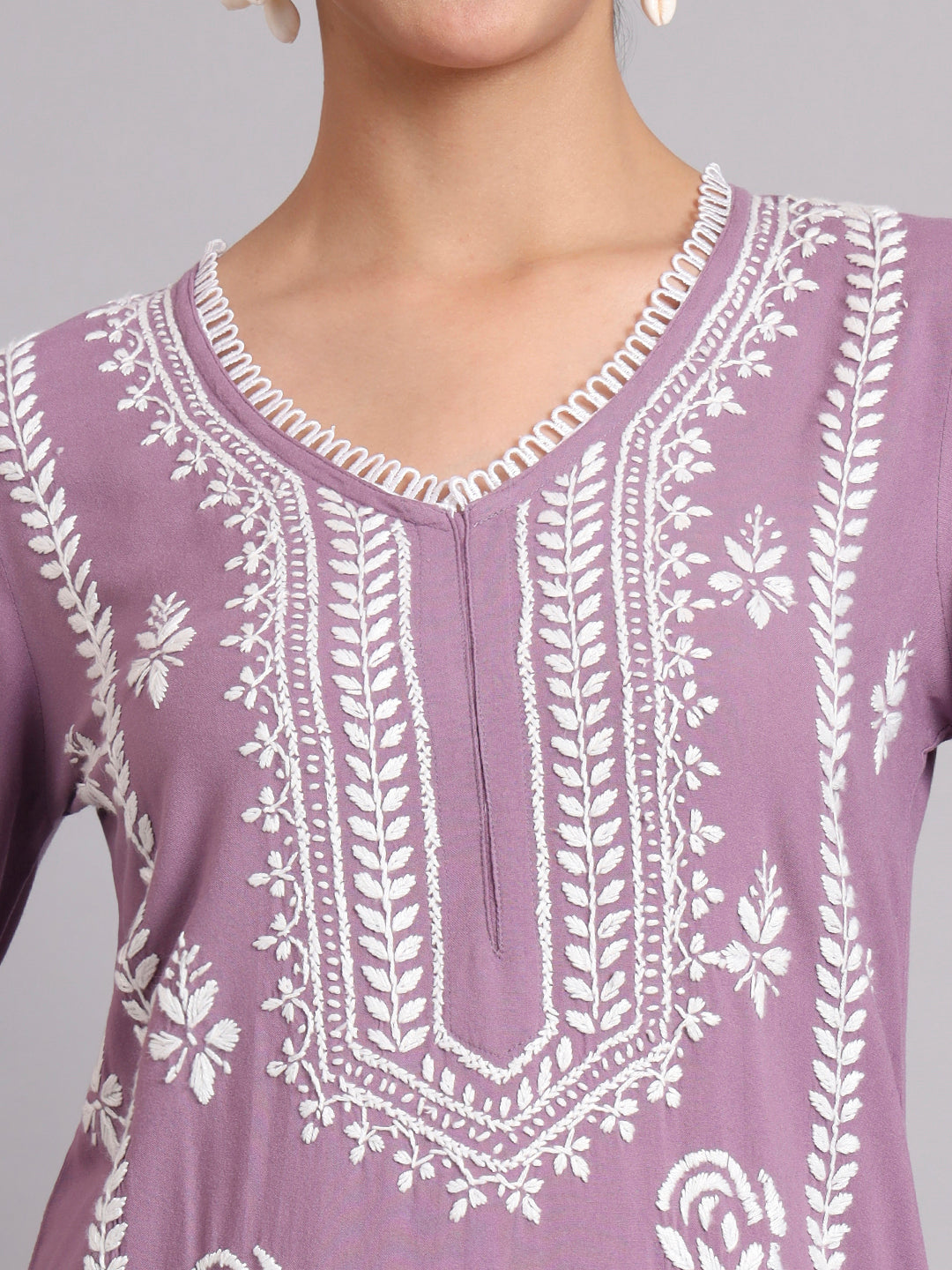 Women Hand Embroidered Lucknowi Chikankari Rayon Kurta Set-AL4078KS Mauve