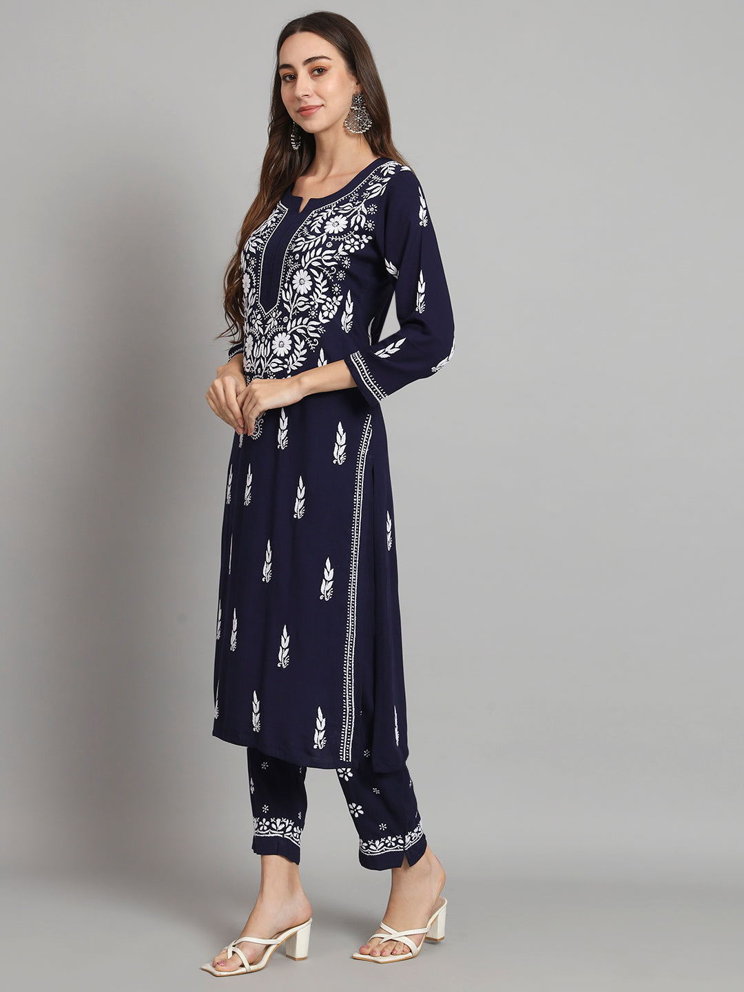 Women Hand Embroidered Chikankari Rayon Kurta set-AL3451KS Navy
