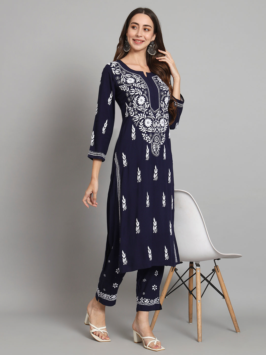 Women Hand Embroidered Chikankari Rayon Kurta set-AL3451KS Navy