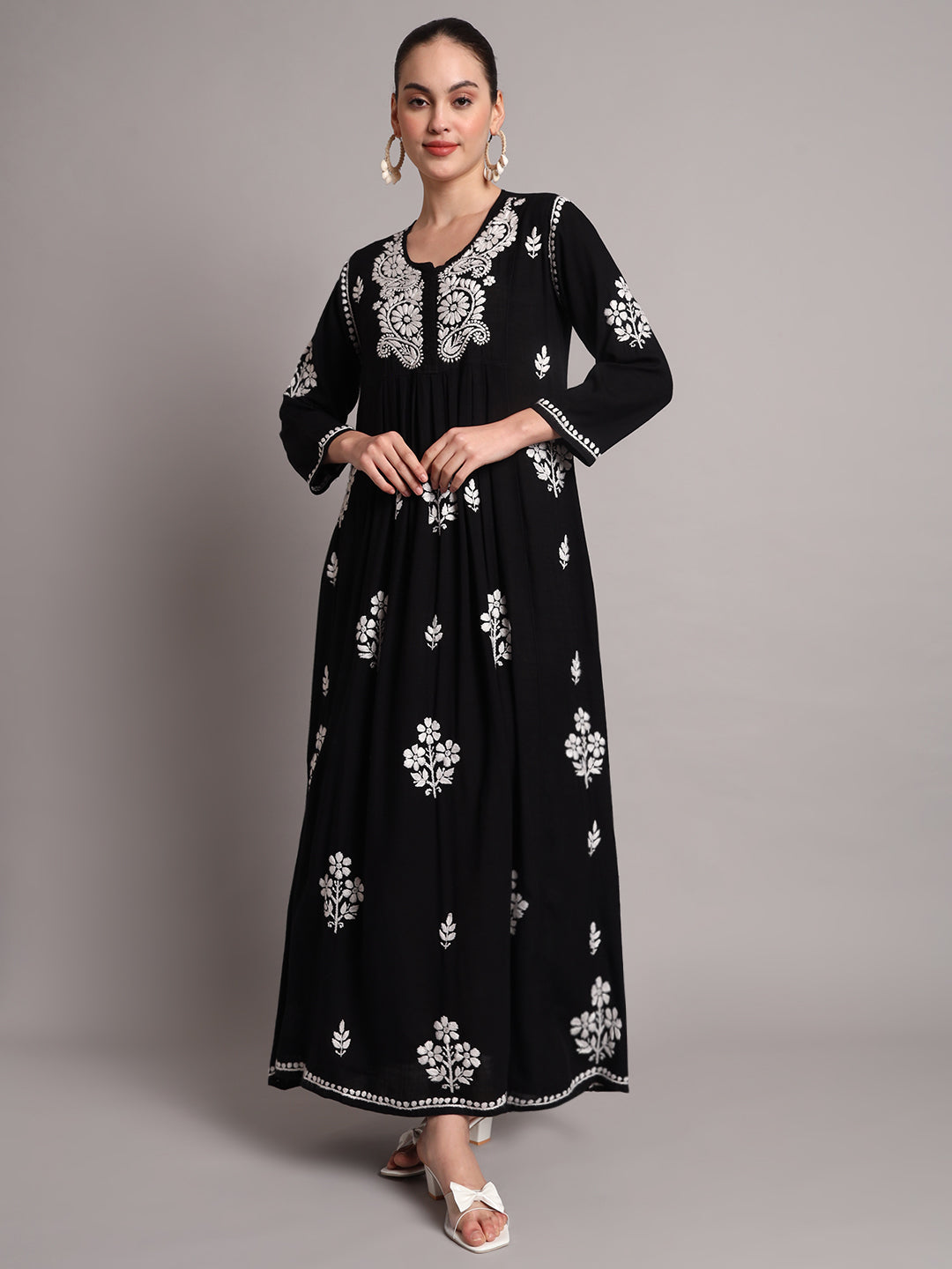 Hand Embroidered Chikankari A-Line Gathering Pattern Rayon Jalabiya-AL4012 Black