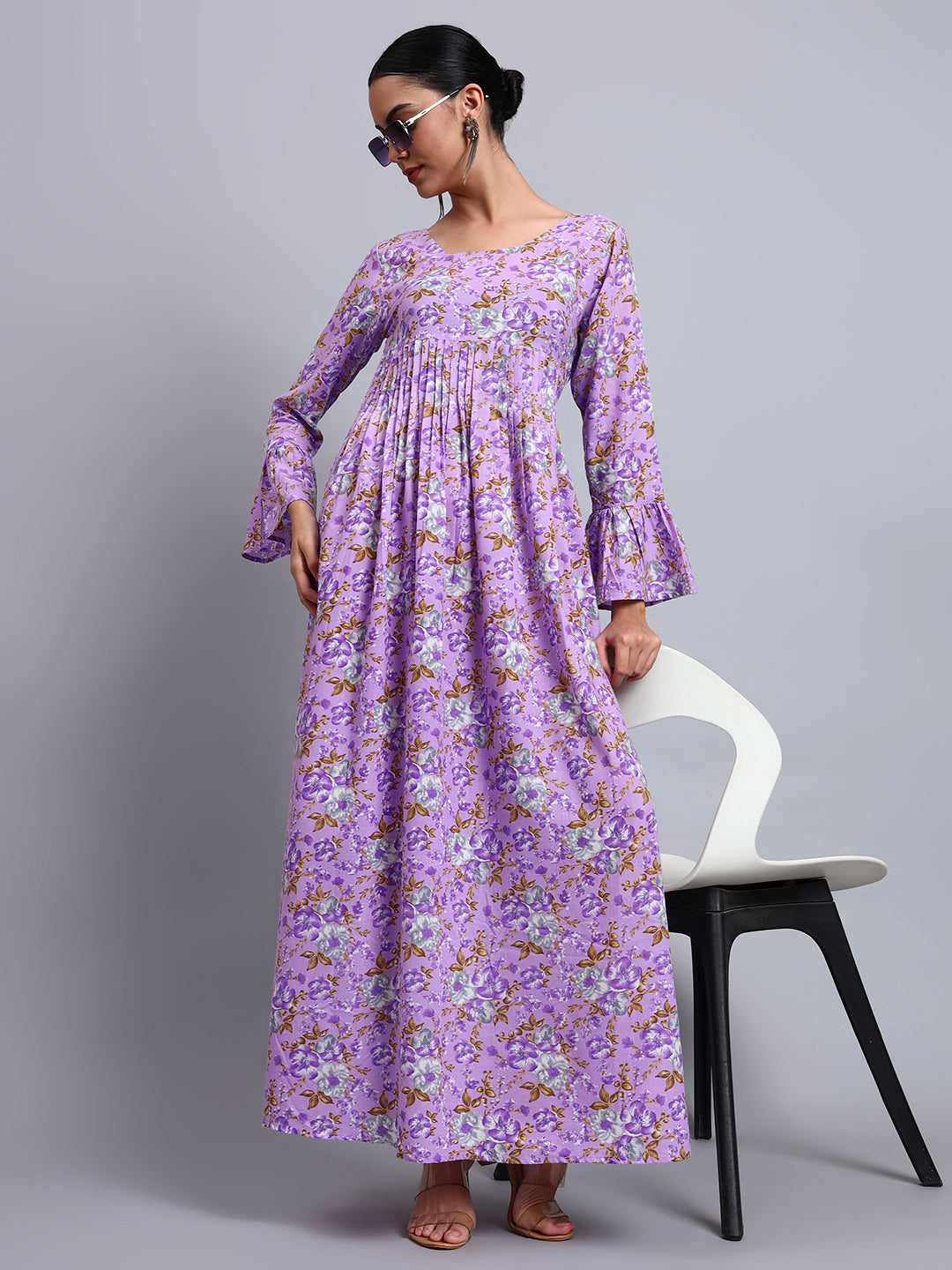 Women Green Floral Printed Cotton Jalabiya with Flared Sleeves & Round Neckline-AL4045 Lavender