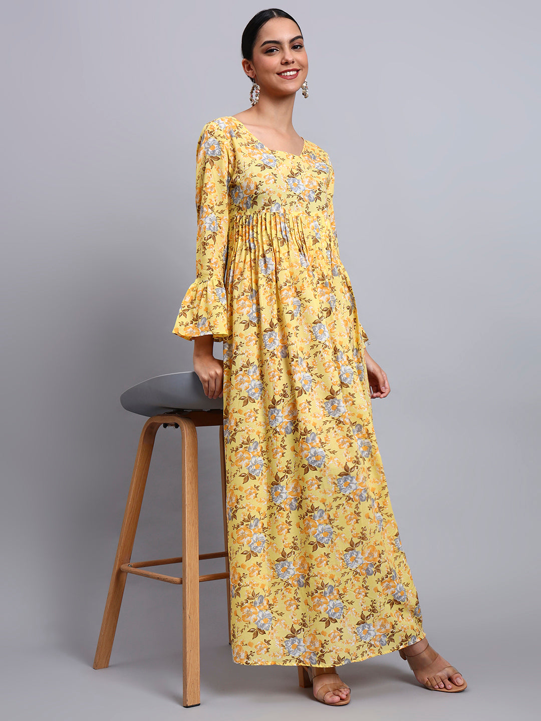 Women Green Floral Printed Cotton Jalabiya with Flared Sleeves & Round Neckline-AL4045 Yellow