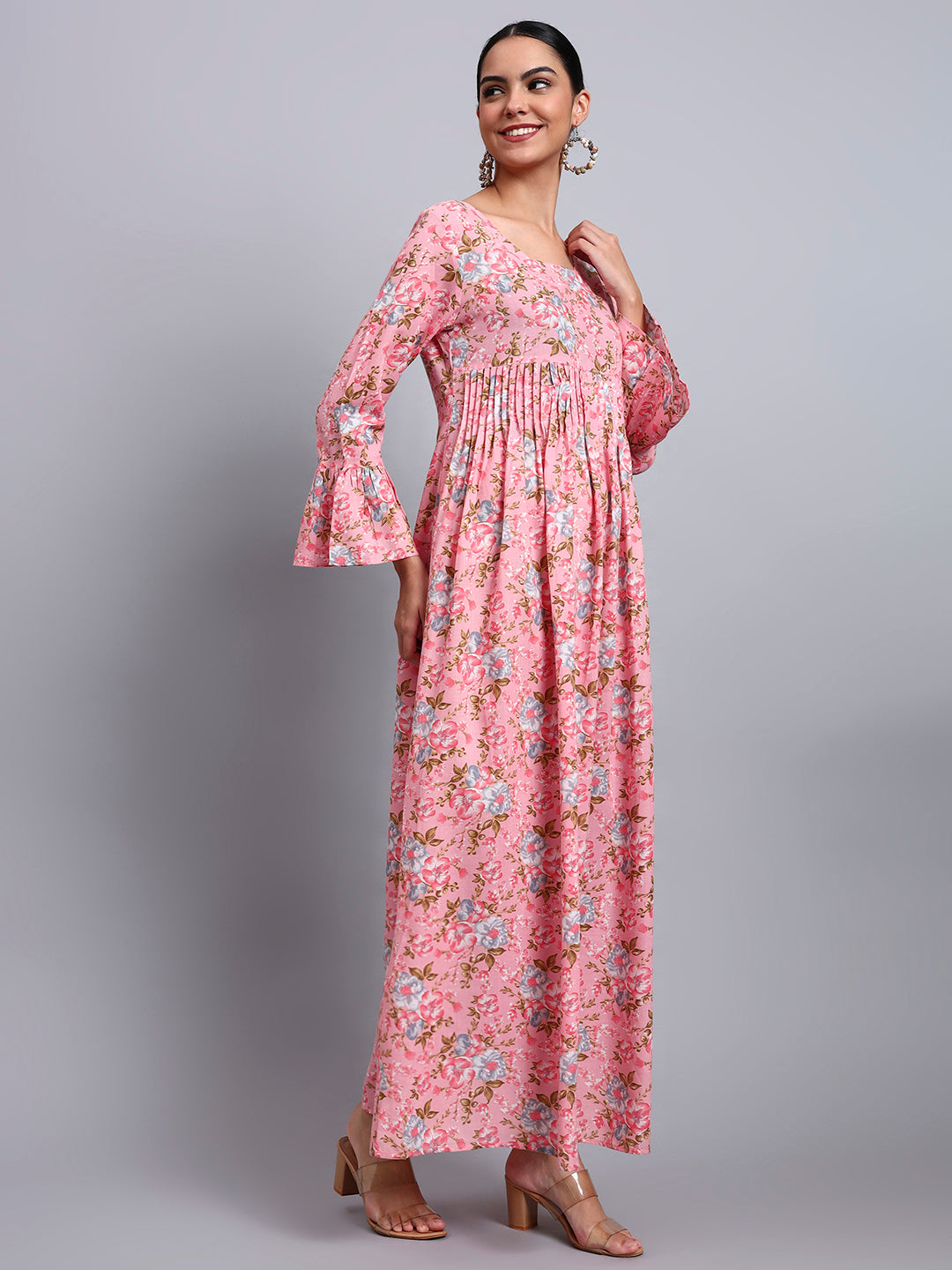 Women Green Floral Printed Cotton Jalabiya with Flared Sleeves & Round Neckline-AL4045 Peach