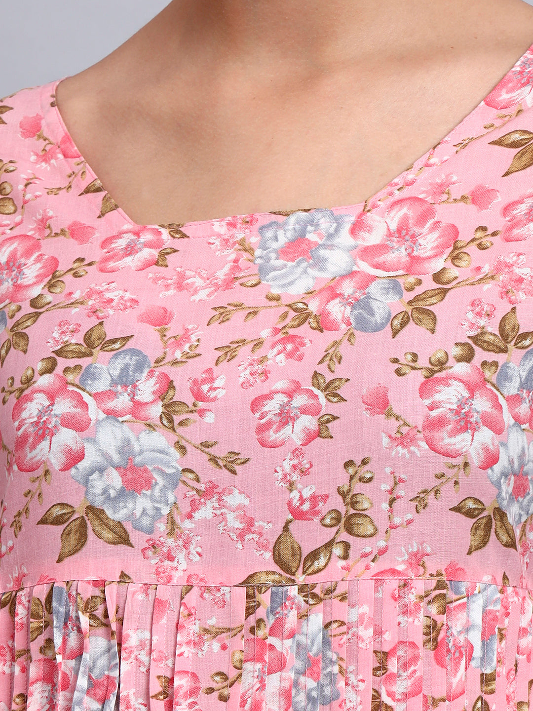 Women Green Floral Printed Cotton Jalabiya with Flared Sleeves & Round Neckline-AL4045 Peach