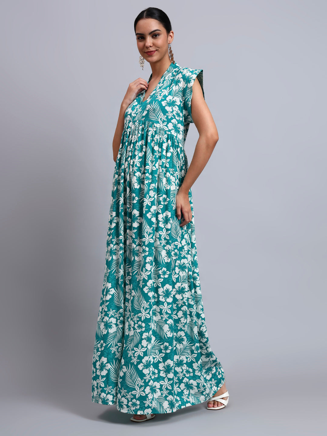Hand Embroidered Chikankari Cotton Jalabiya-AL3697 Ramagreen