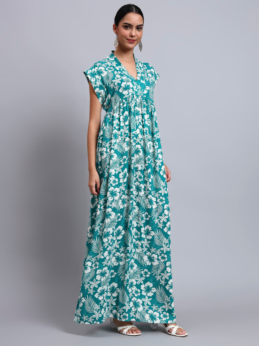 Hand Embroidered Chikankari Cotton Jalabiya-AL3697 Ramagreen