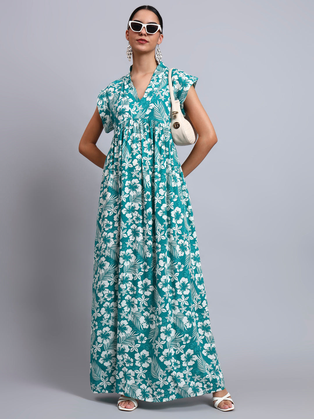 Hand Embroidered Chikankari Cotton Jalabiya-AL3697 Ramagreen