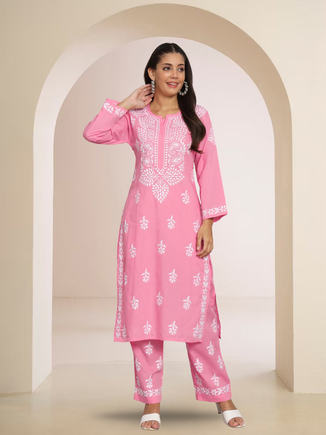 Women Hand Embroidered Chikankari Cotton Kurta Set-AL3674KS Pink