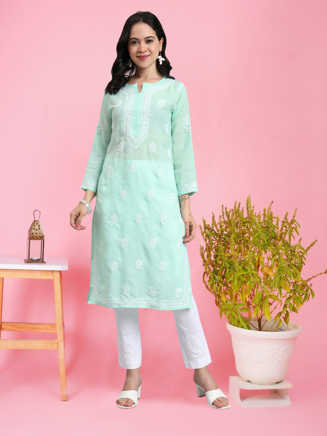 Women Hand Embroidered Chikankari Cotton Kurta-AL3999 Light Green